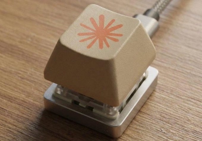 Claude通过MCP设计的机械键盘实物